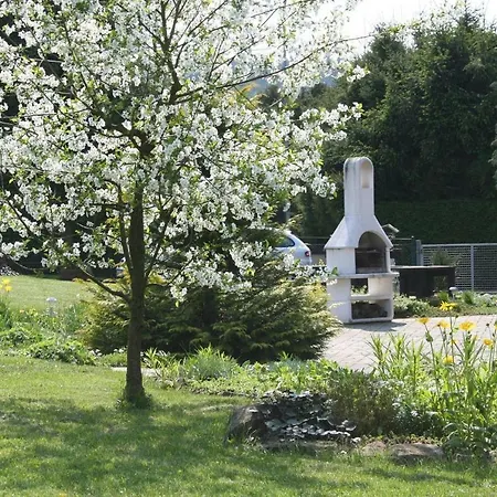 Apartment Rennscheune - Himmlisch In Gruene Hoelle Kelberg
